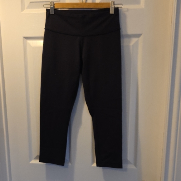 Lululemon Athletica Black Capris - Picture 3 of 4